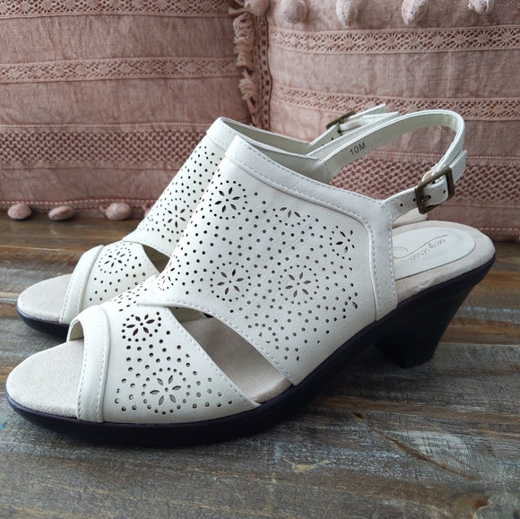 🆕🌿EASY COMFORT STREET SANDALS🌿 - Picture 3 of 9